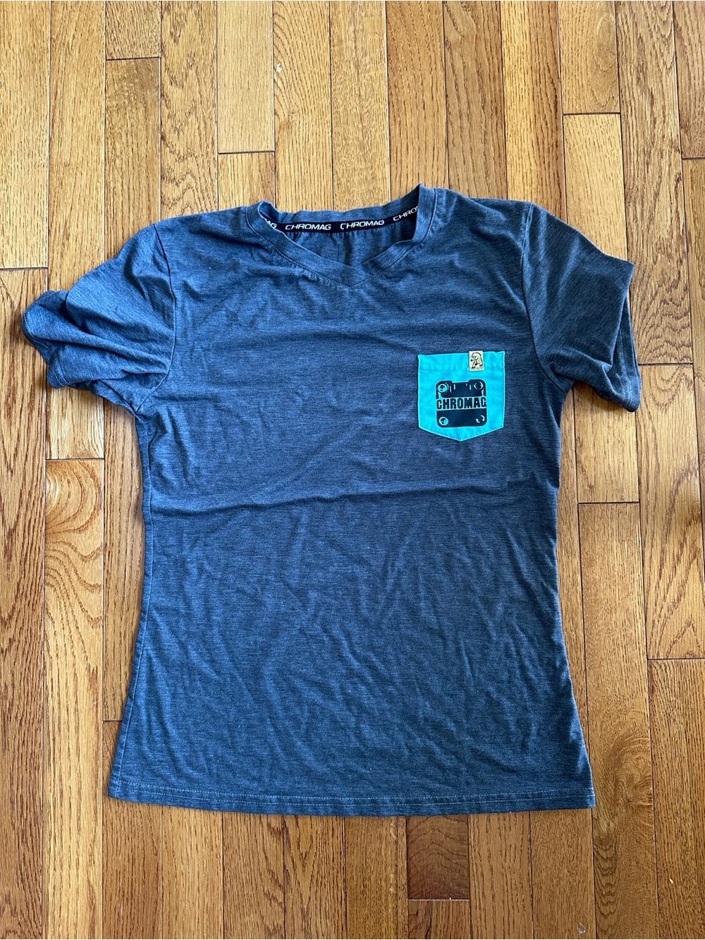 Women’s Chromag A-Ok Tee Charcoal W/ Teal Pocket